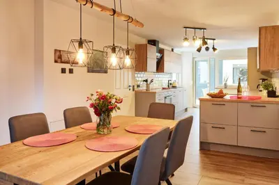 Küche/Küchenzeile in der Unterkunft Ferienhaus Syrah am Weingut Regnery