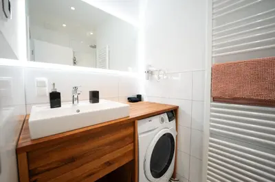 Ein Badezimmer in der Unterkunft Inviting Flat Near City Center & The Mosel River
