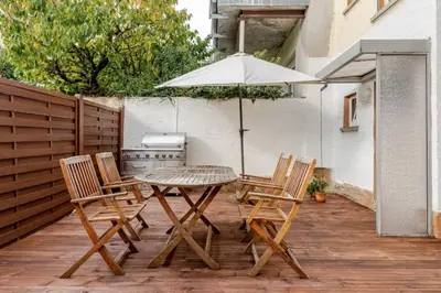 Ein Patio oder anderer Außenbereich in der Unterkunft Zimmer direkt an dem Rheinsteig neben der WHU mitten im Zentrum von Vallendar