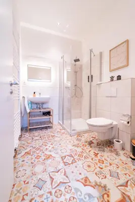 Ein Badezimmer in der Unterkunft SALUS Living - Loft-Infrarotsauna-ruhiger Innenhof-Innenstadt