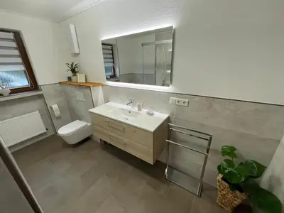 Ein Badezimmer in der Unterkunft NEU! Auszeit am Hirzenkopf