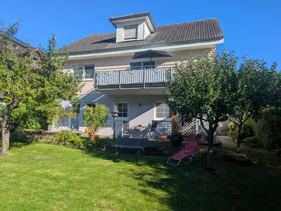 Ein Garten an der Unterkunft Vinum 36