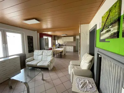 Ein Sitzbereich in der Unterkunft Gusenburg K 23 bis 10 Personen Monteur Wohnung