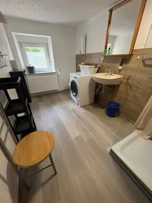 Ein Badezimmer in der Unterkunft Gusenburg B 13o Monteur Wohnung bis 9 Personen