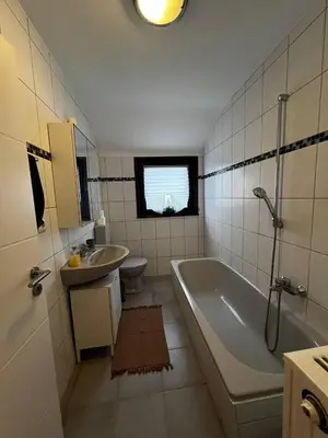 Ein Badezimmer in der Unterkunft Ruhige Dachgeschosswohnung in Nickenich