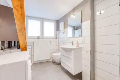Ein Badezimmer in der Unterkunft VonMos Burg&Moselblick