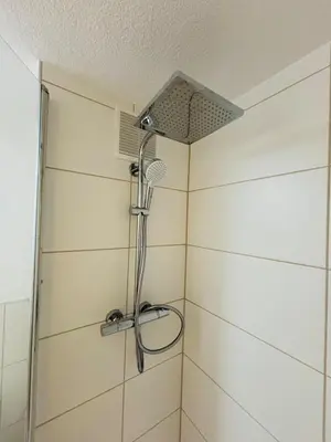 Ein Badezimmer in der Unterkunft Spacious 72 sqm Moselblick apartment & top connection