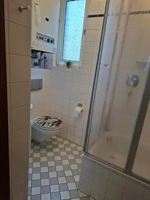 Ein Badezimmer in der Unterkunft Citystudio Neuwied mit Schlafgalerie bis 6 Gäste direkt am Luisenplatz