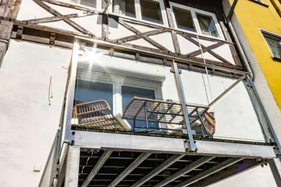 Ein Balkon oder eine Terrasse in der Unterkunft Wunderschöne Ferienwohnung direkt am Rhein