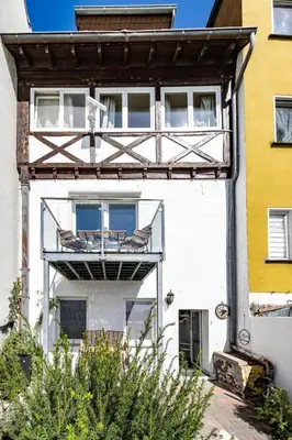 Das Gebäude in dem sich die Ferienwohnung befindet