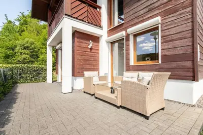 Ein Sitzbereich in der Unterkunft Luxus-Wellness-Haus am Waldsee