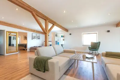 Ein Sitzbereich in der Unterkunft Modernes Scheunen-Loft