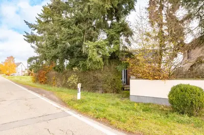 Ein Garten an der Unterkunft Gemütliches Tiny House im Grünen
