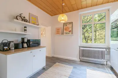 Küche/Küchenzeile in der Unterkunft Altbauwohnung in Mayen im Grünen