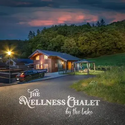 Wellness-Chalet am Badesee für bis zu 10 Personen