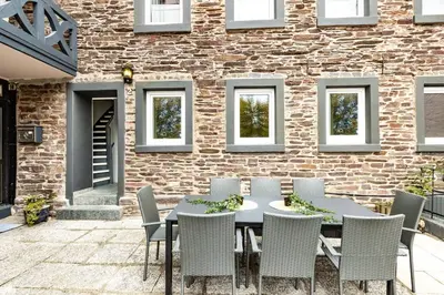 Das Gebäude in dem sich die Ferienwohnung befindet
