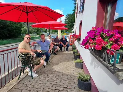 Gäste, die in der Unterkunft HOTEL GÄSTEHAUS AM Fels übernachten