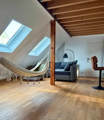 Ein Sitzbereich in der Unterkunft Ferienwohnung am Kräutergarten im Hunsrück 50qm