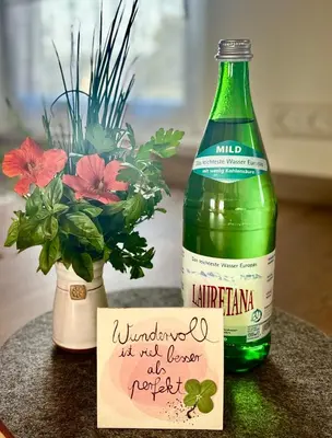 Getränke in der Unterkunft Ferienwohnung am Kräutergarten im Hunsrück 50qm