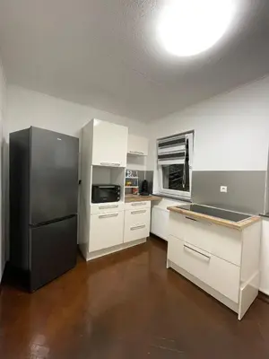 Küche/Küchenzeile in der Unterkunft Gemütliches DG-Apartment in Weißenthurm, Wohnung 4