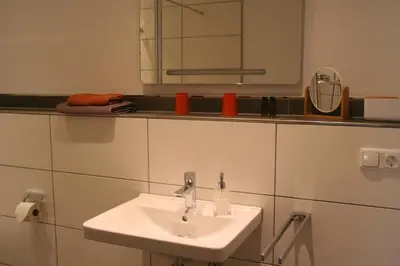 Ein Badezimmer in der Unterkunft Wein- und Gästehaus Hermann-Josef Schmitz