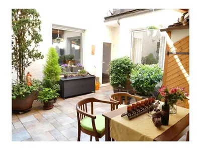 Ein Garten an der Unterkunft 4-star holiday apartments Weber