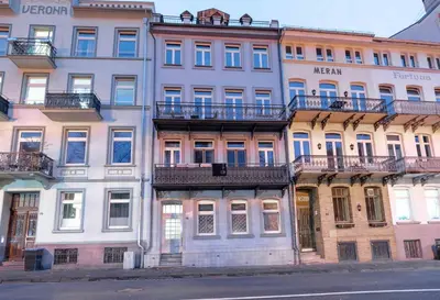 Das Gebäude in dem sich die Ferienwohnung befindet