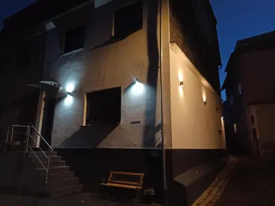 Das Gebäude in dem sich die Ferienwohnung befindet