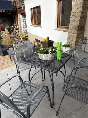 Ein Balkon oder eine Terrasse in der Unterkunft Pension Ingrid - ruhige Ferienwohnung nahe Teufelsschlucht in der Südeifel