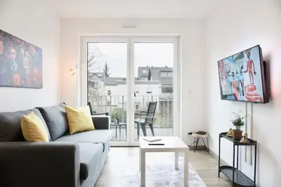 Ein Sitzbereich in der Unterkunft Gemütliches 1 Schlafzimmer Apartment mit Balkon & privatem Stellplatz für bis zu 4 Personen unmittelbar an der Mosel