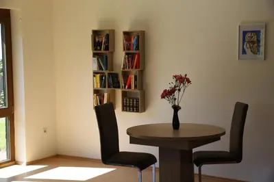 Die Bibliothek in der Ferienwohnung