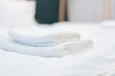 Ein Bett oder Betten in einem Zimmer der Unterkunft Stylisches Apartment mit Schlafzimmer & Wohnzimmer