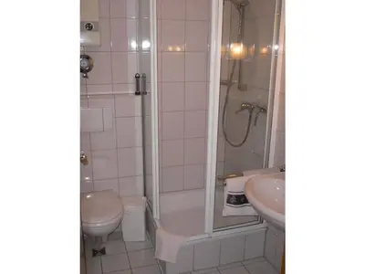Ein Badezimmer in der Unterkunft 2 Weinhaus Marmann