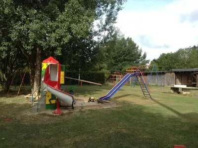 Ein Kinderspielbereich in der Unterkunft Holiday home with 1 bedroom
