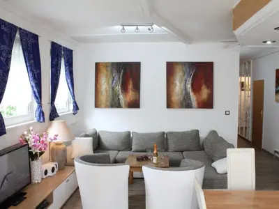 Ein Sitzbereich in der Unterkunft Apartment Vulkaneifel by Interhome