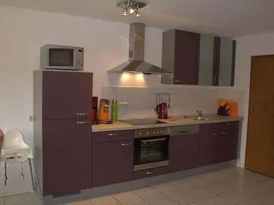 Küche/Küchenzeile in der Unterkunft Apartment Elegante Ferienwohnung in Schalkenmehren by Interhome