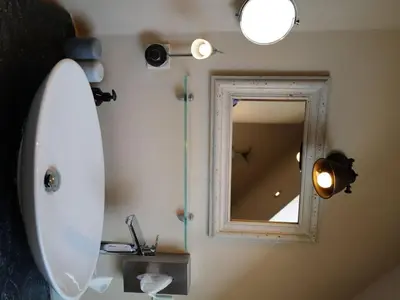 Ein Badezimmer in der Unterkunft Apartment Wohnung in Pünderich mit Terrasse by Interhome