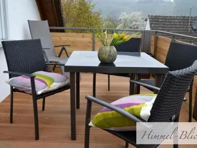 Ein allgemeiner Bergblick oder ein Berglick von der Ferienwohnung aus