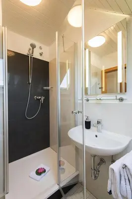 Ein Badezimmer in der Unterkunft Apartment Gästehaus Edith by Interhome