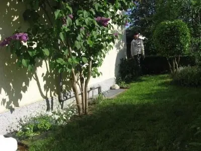 Ein Garten an der Unterkunft Holiday Home Auszeit Trittenheim by Interhome
