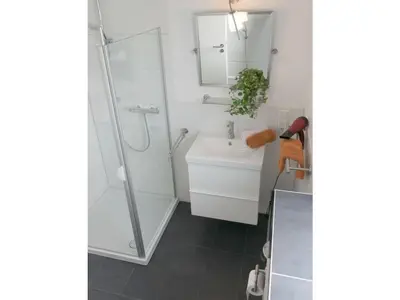 Ein Badezimmer in der Unterkunft Moselle Castle View, Koblenz Dieblich