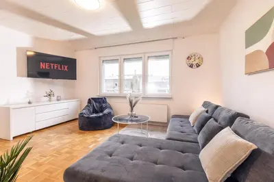 Ein Sitzbereich in der Unterkunft Eifel-Lodge Ferienhaus
