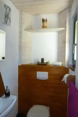 Ein Badezimmer in der Unterkunft Apartment Moselidyll-Traumferienwohnung in exponierter Moselufer-Lage by Interhome