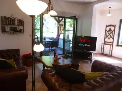 TV/Unterhaltungsangebot in der Unterkunft Apartment Moselidyll-Traumferienwohnung in exponierter Moselufer-Lage by Interhome