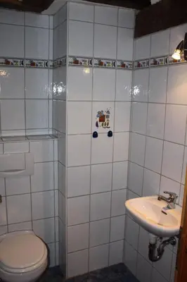 Ein Badezimmer in der Unterkunft Holiday Home Romantisches Fachwerkhaus zwischen Rhein und Mosel by Interhome