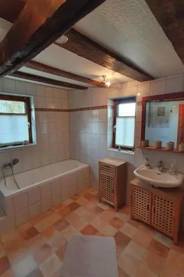 Ein Badezimmer in der Unterkunft Holiday Home Romantisches Fachwerkhaus zwischen Rhein und Mosel by Interhome