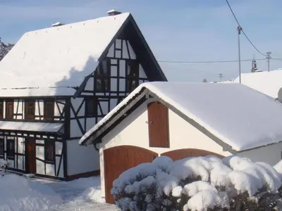 Holiday Home Romantisches Fachwerkhaus zwischen Rhein und Mosel by Interhome im Winter