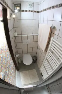 Ein Badezimmer in der Unterkunft Apartment Haus Budinger by Interhome