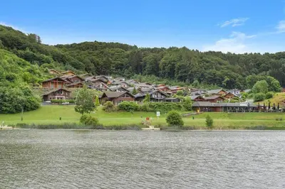 Grundriss der Unterkunft 10-Personen-Wellness-Chalet in erster Reihe am See