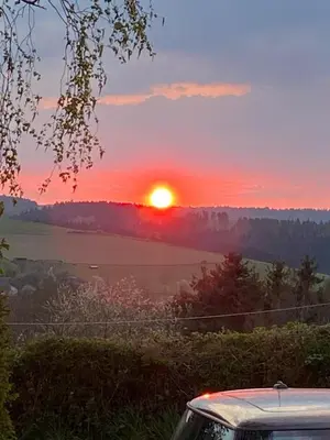 Blick auf den Sonnenuntergang/Sonnenaufgang von der Ferienwohnung aus oder aus der Nähe
